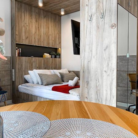 Beautiful Studio For Couples With Air Conditioning - Old Town & Main Station Krakau Exterior foto